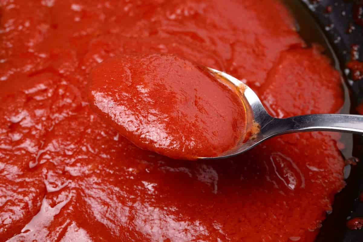  Tomato paste production and packaging design are done with latest technologies 