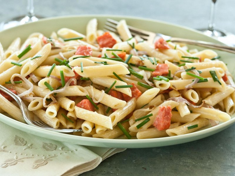 tomato sauce pasta delicious